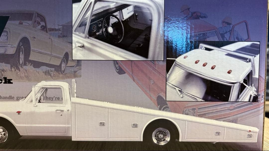 ACME 1967 シボレーC30 R amp T ruck 1:18