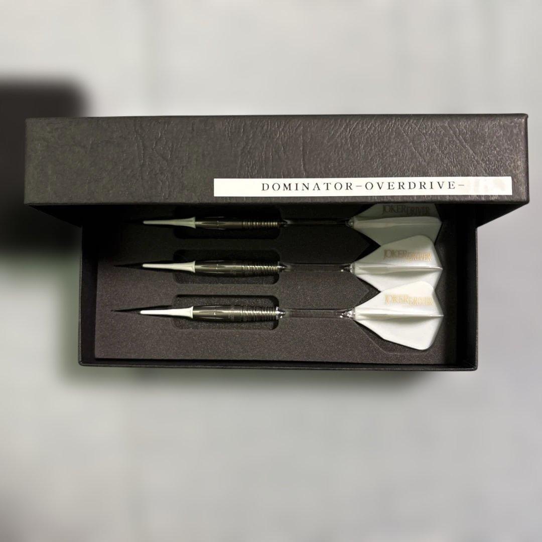 JOKER D DOMINATOR-OVERDRIVE ダーツセット