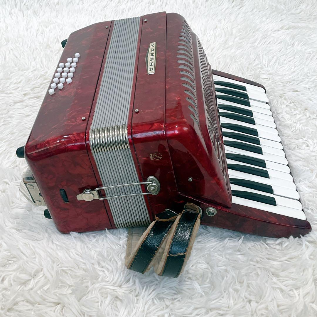 YAMAHA 8905 ヤマハ アコーディオン 30鍵 専用ケース付き 赤 YAMAHA