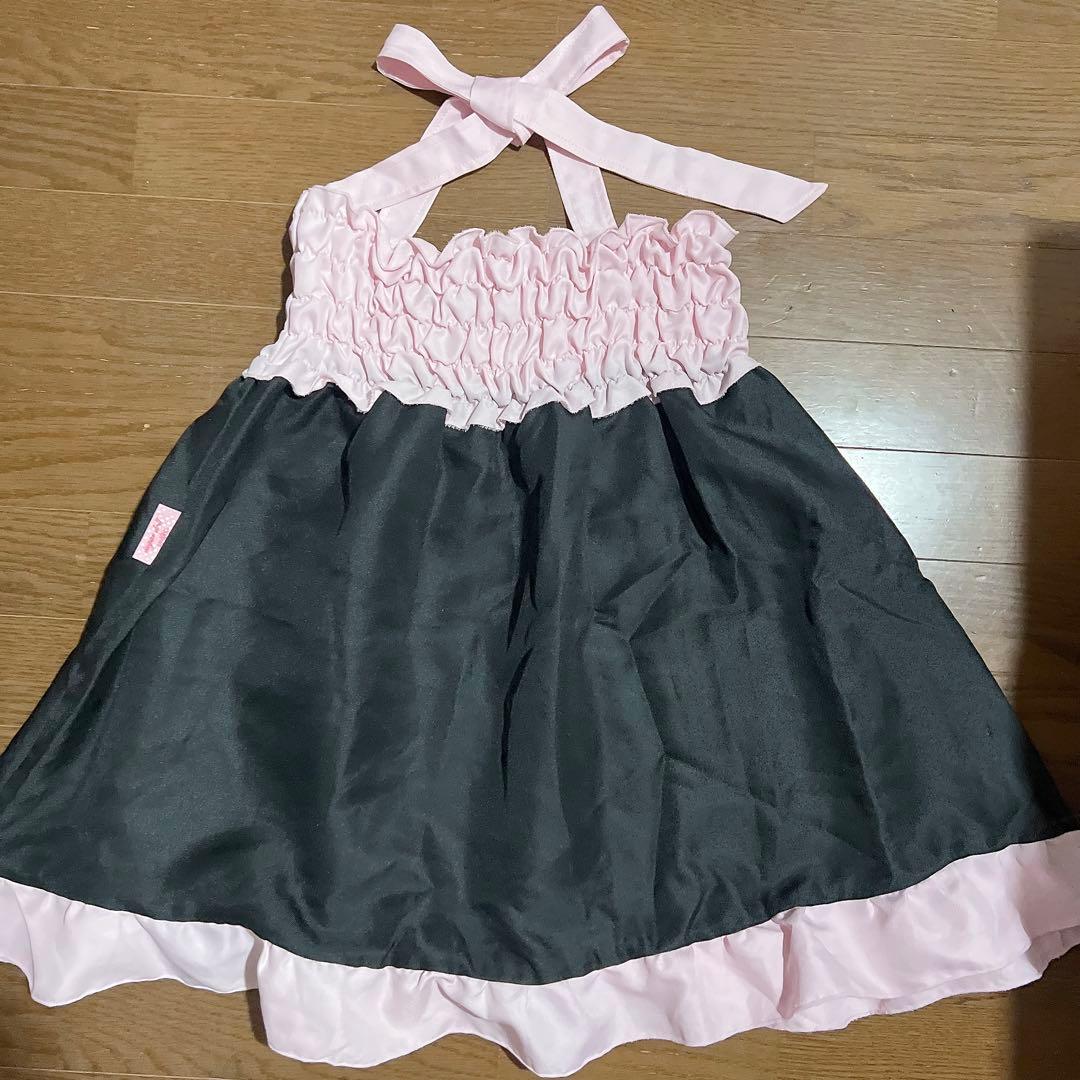 黒ピンク　リボンホルターネック