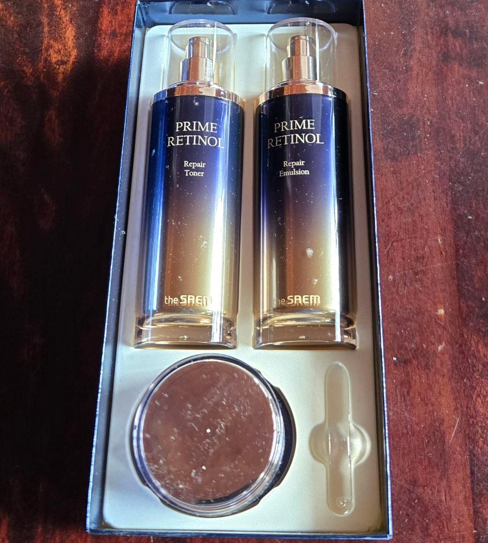 the SAEM PRIME RETINOL スキンケアセット