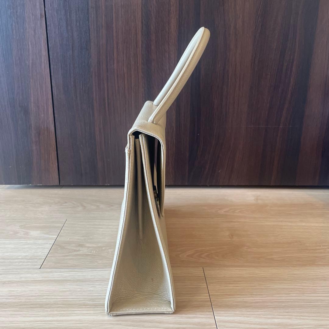 イヴ・サンローラン　ハンドバッグベージュ