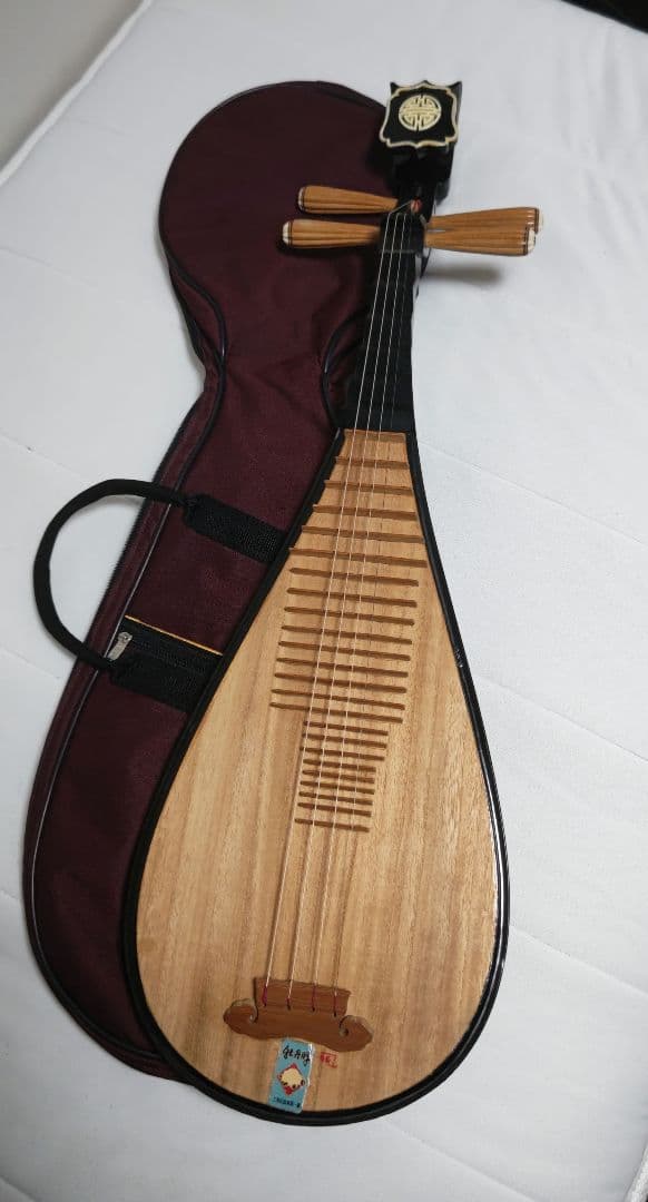 中国琵琶　ビワ　柳琴　りゅうきん　リウチン