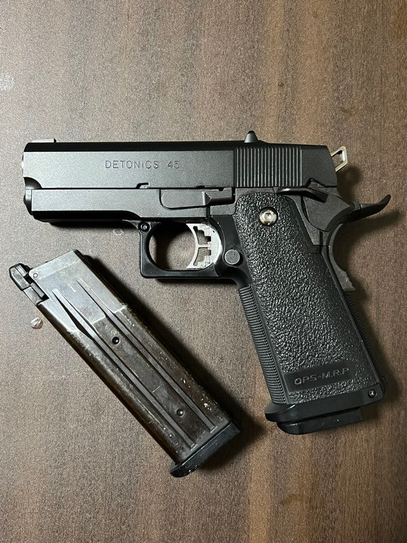 東京マルイ　キャパニクス　ハイキャパ　デトニクス