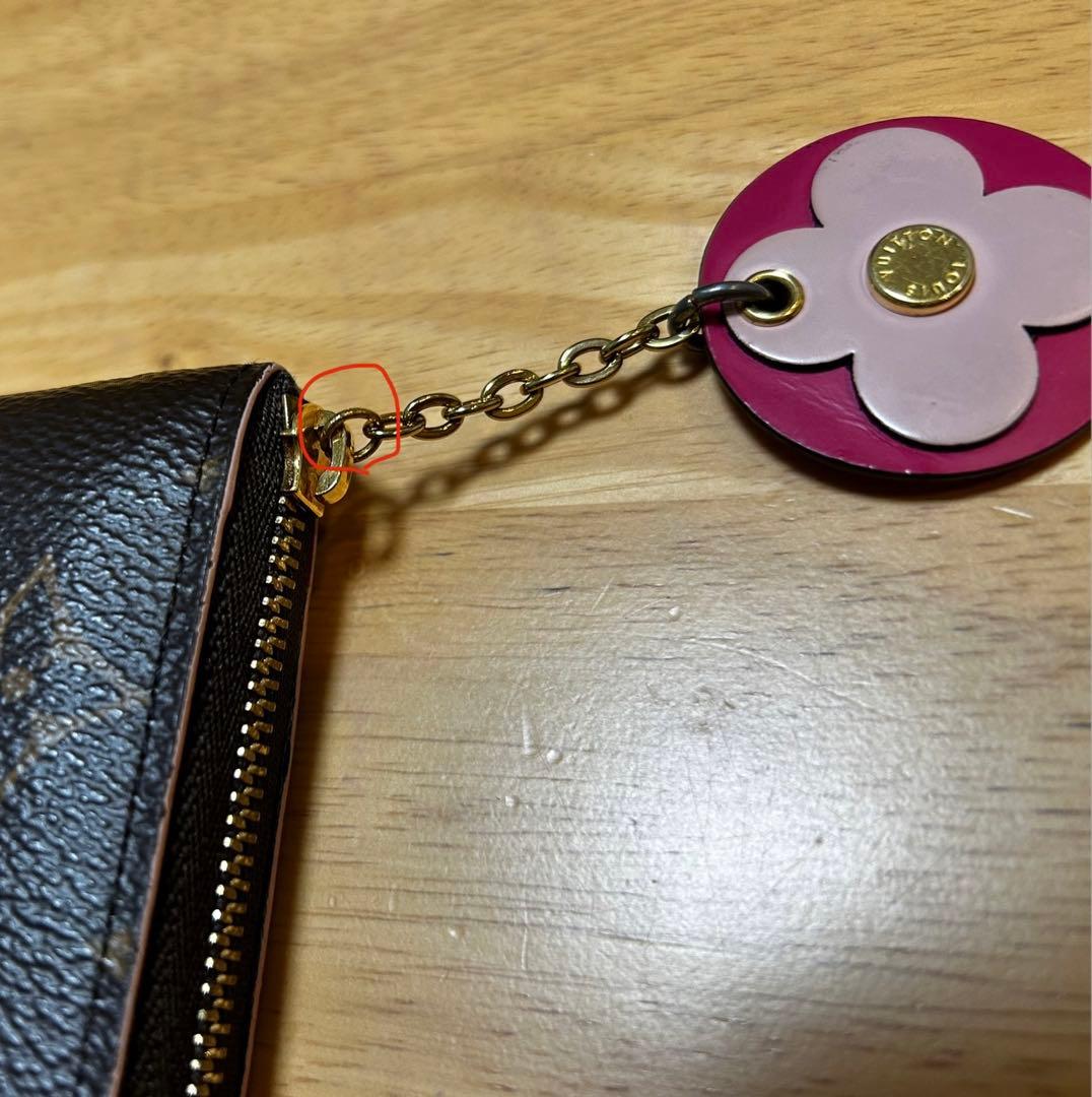 ルイヴィトン　モノグラム　ジッピーパース　難あり