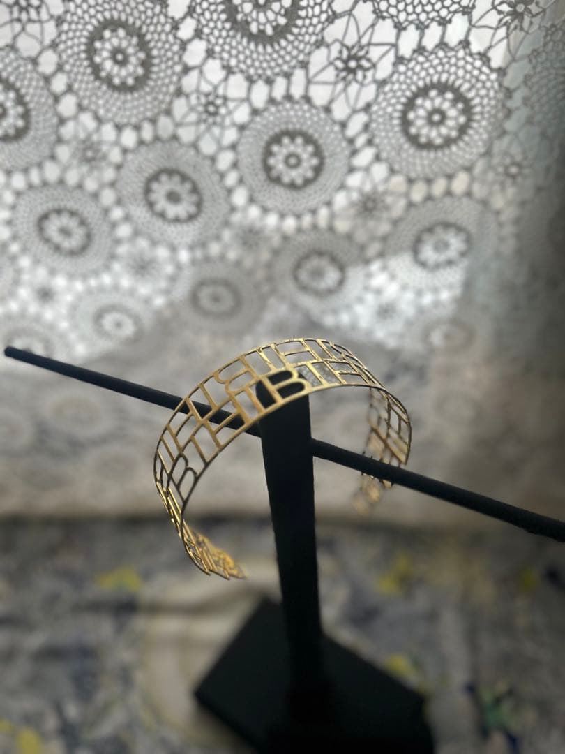 ジェニファーオーレット　メタルモノグラム　今田美桜