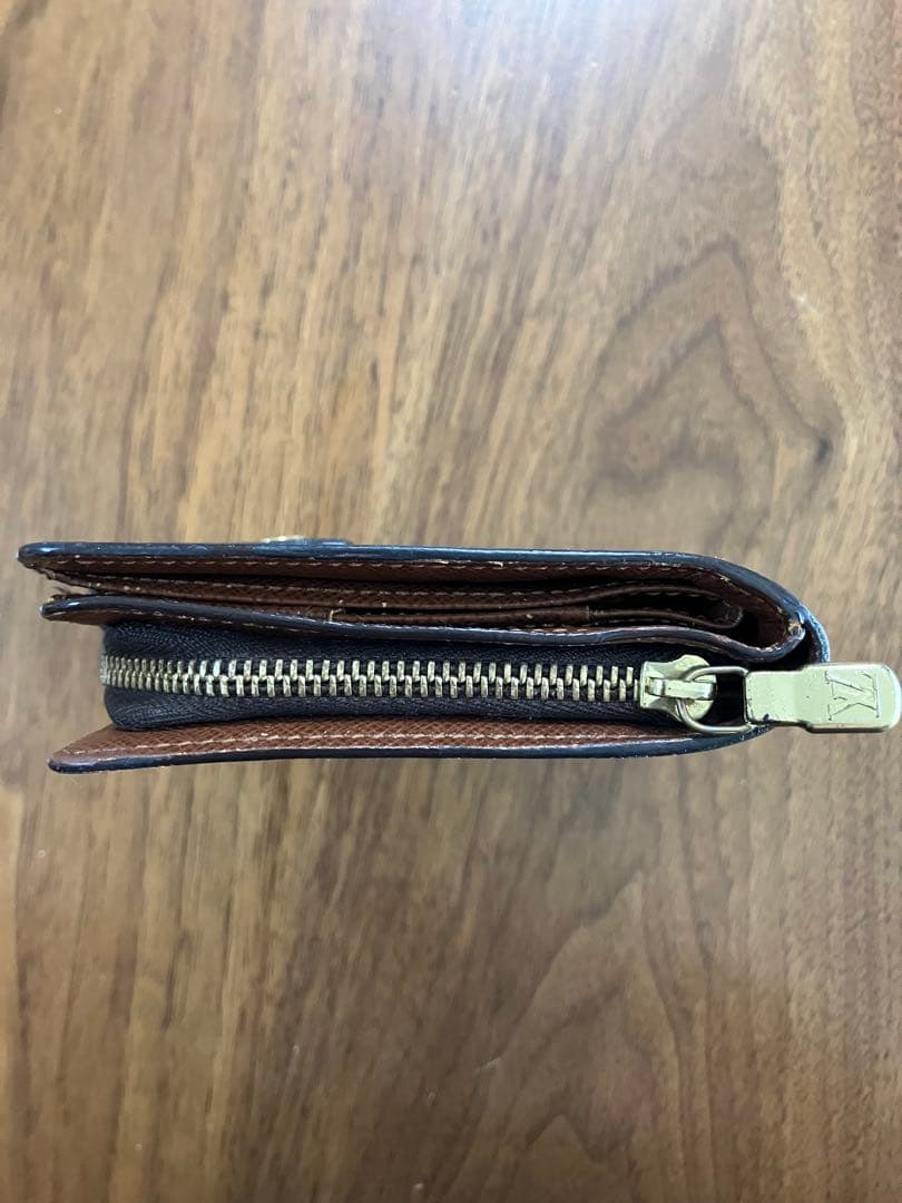 ルイヴィトン モノグラム コンパクトジップ 二つ折財布
