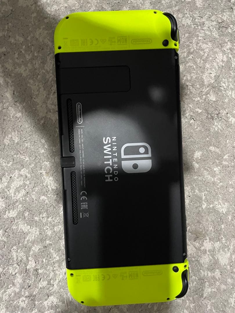 Nintendo Switch 本体 イエロー　ポーチ付き　箱無し