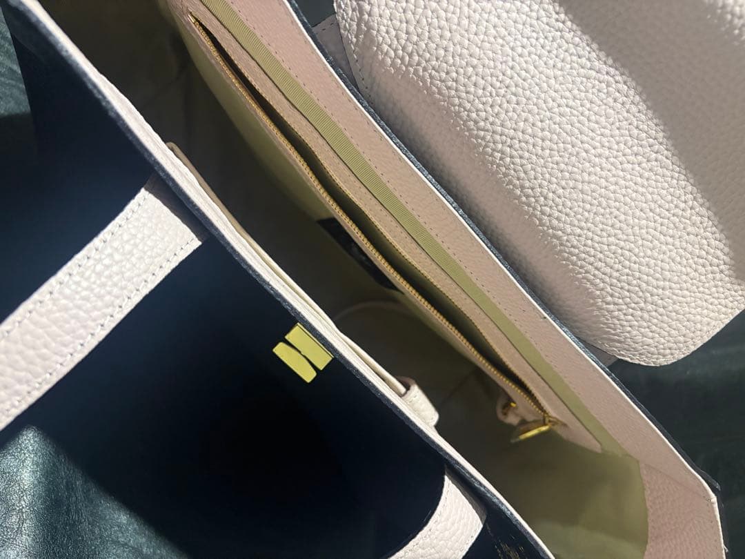 A.D.M.Jバック　濃紺＆淡いピンク