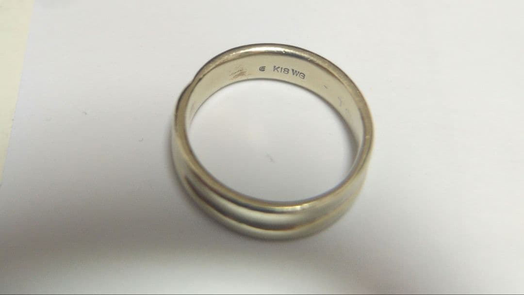 恆*洋様 ＷＧk18リング 青色宝石付き