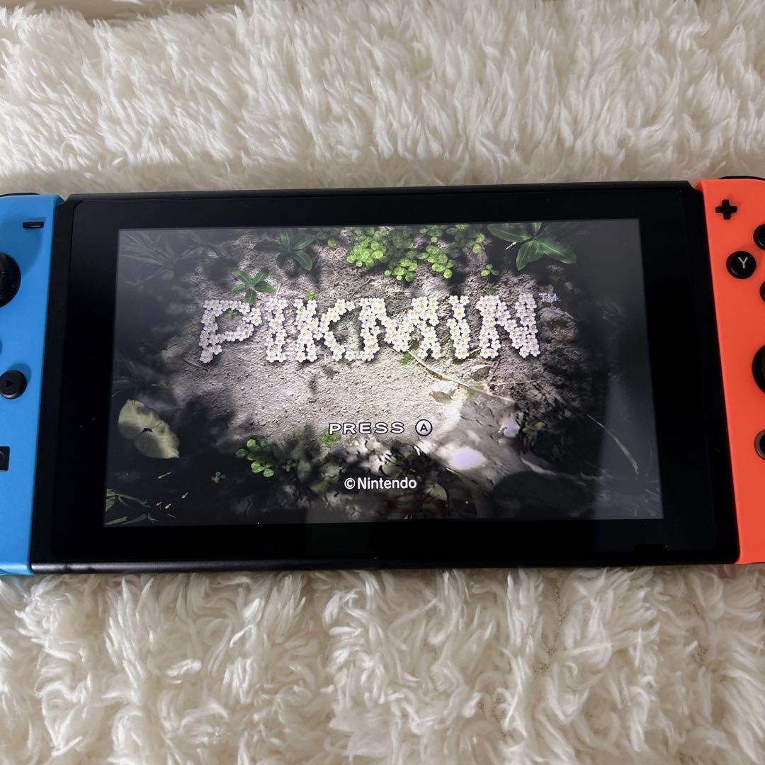 【極美品】Nintendo Switch 本体