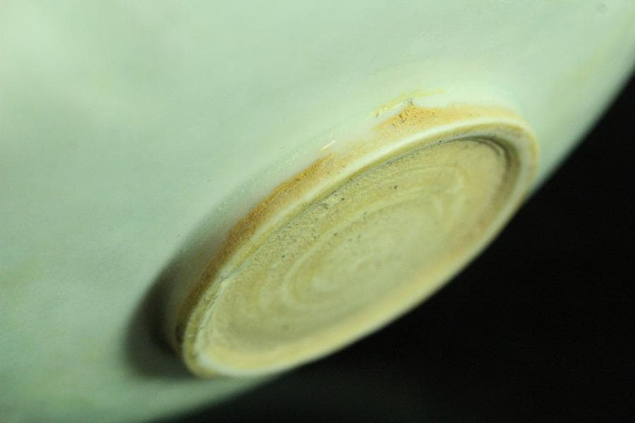 中国美術 白磁 刻草花紋 盤 φ15cm 影青(K-XA681)