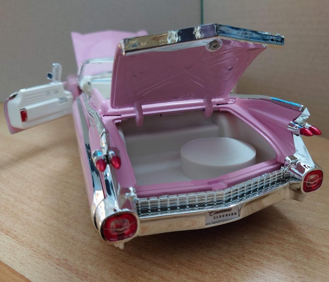 1/18 ピンク キャデラック エルドラド 1959 Cadillac マイスト