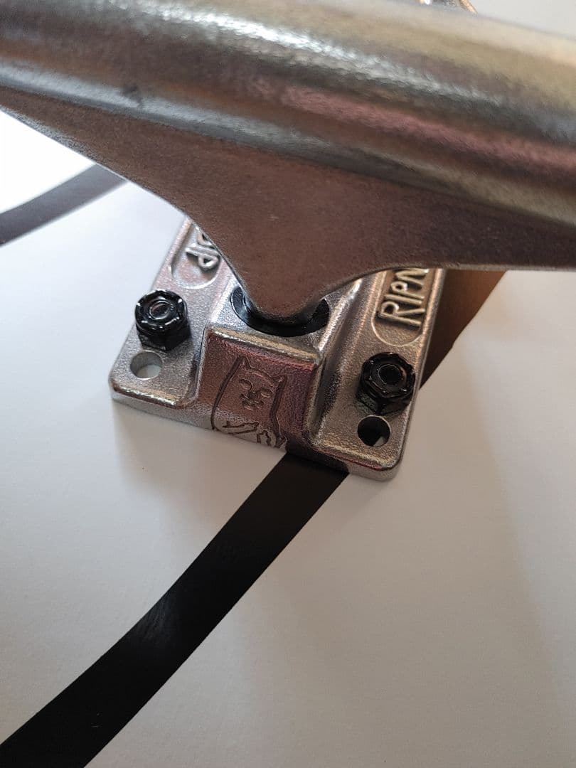 RIPNDIP LORD NERMAL　コンプリートスケートボード　8.25