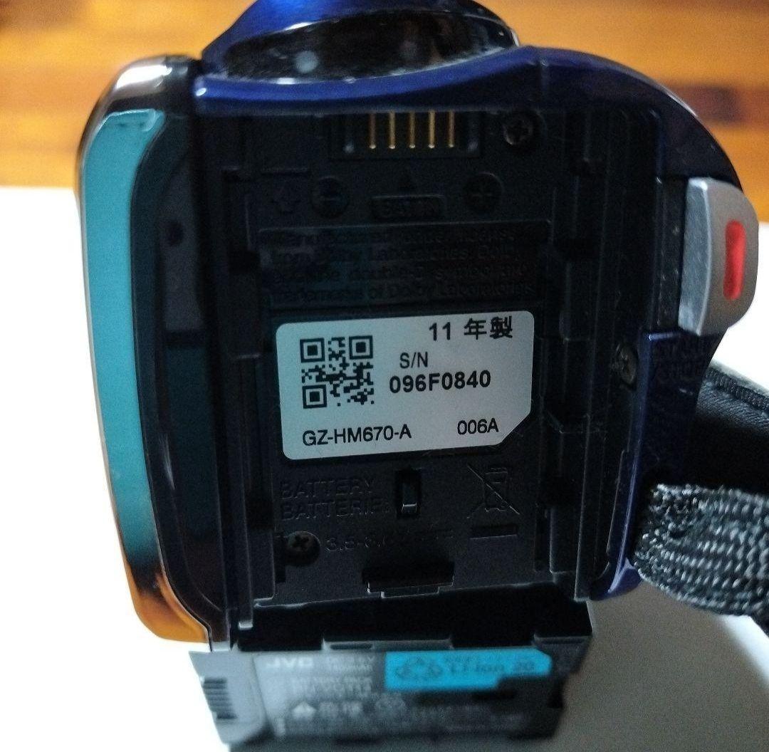 ビデオカメラ　エブリオ　Everio　GZ-HM670　専用ポーチ付