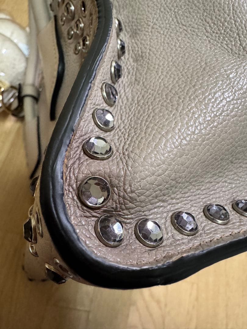 金・土・日限定 PRADA プラダ スタッズ レザー 2WAY トートバッグ