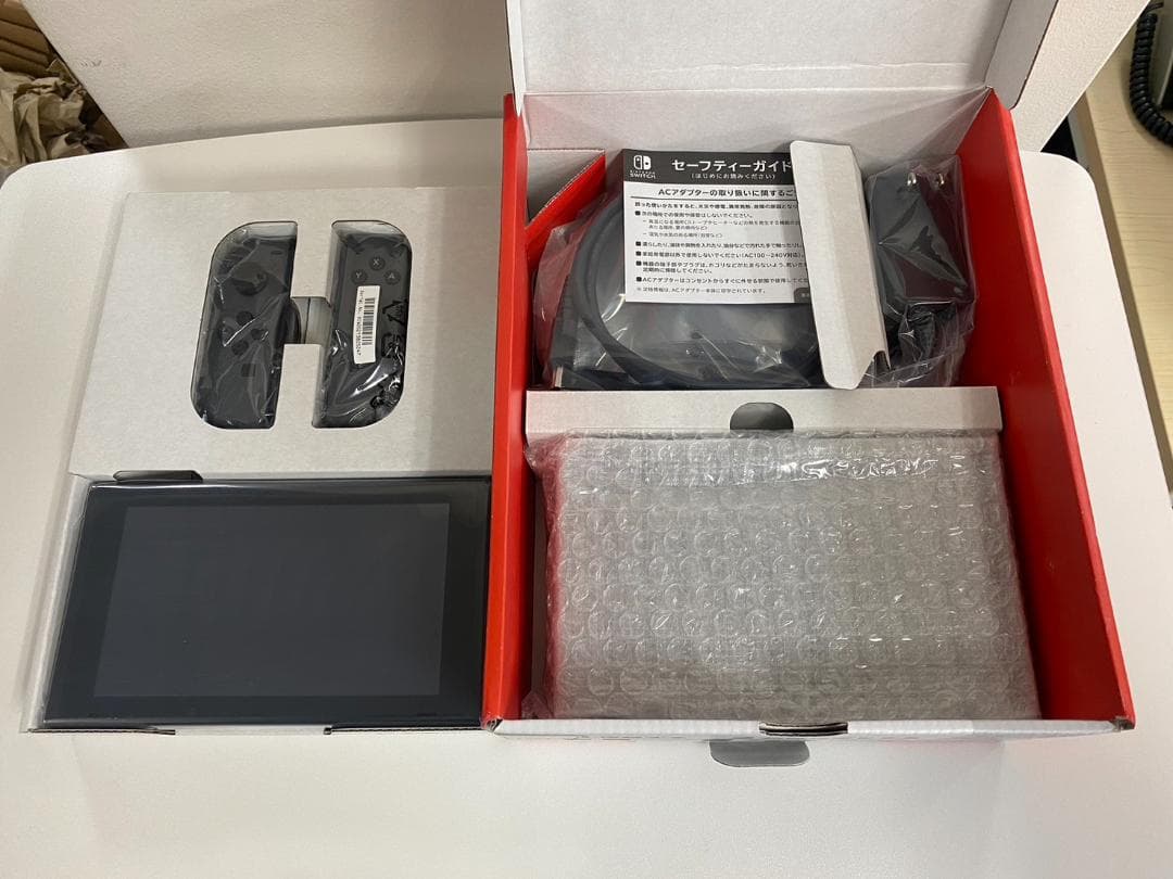 【クリスマス特価】ほぼ新品 Nintendo Switch バッテリー強化版