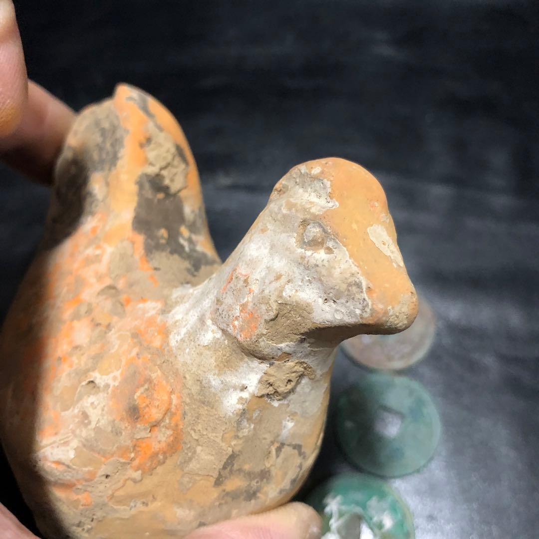 ◼️蔵から中国古銭と一緒の箱から出てきた5体の内の1体 鶏ニワトリ