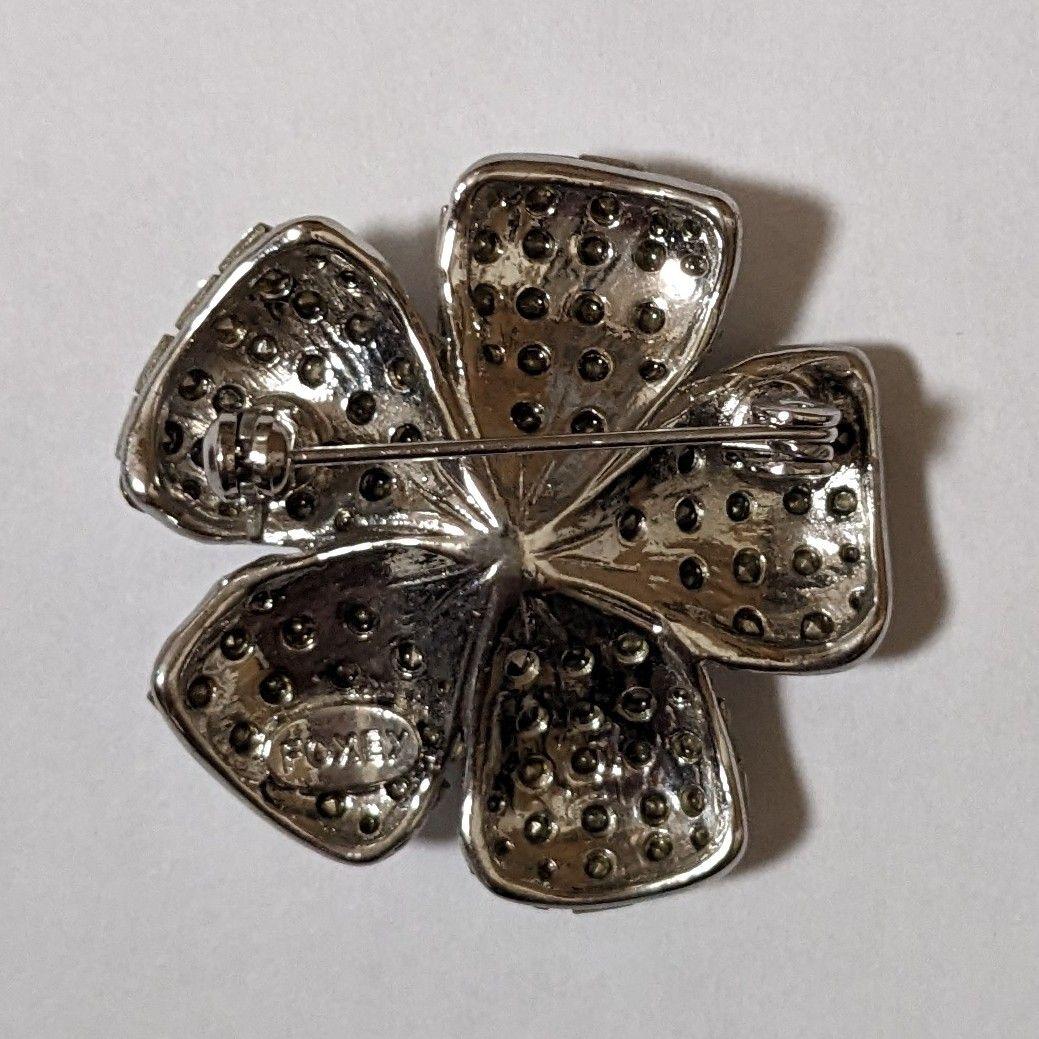 一度短時間使用のみ♡ FOXEY 定番 お花 ブローチ クリア フォクシー