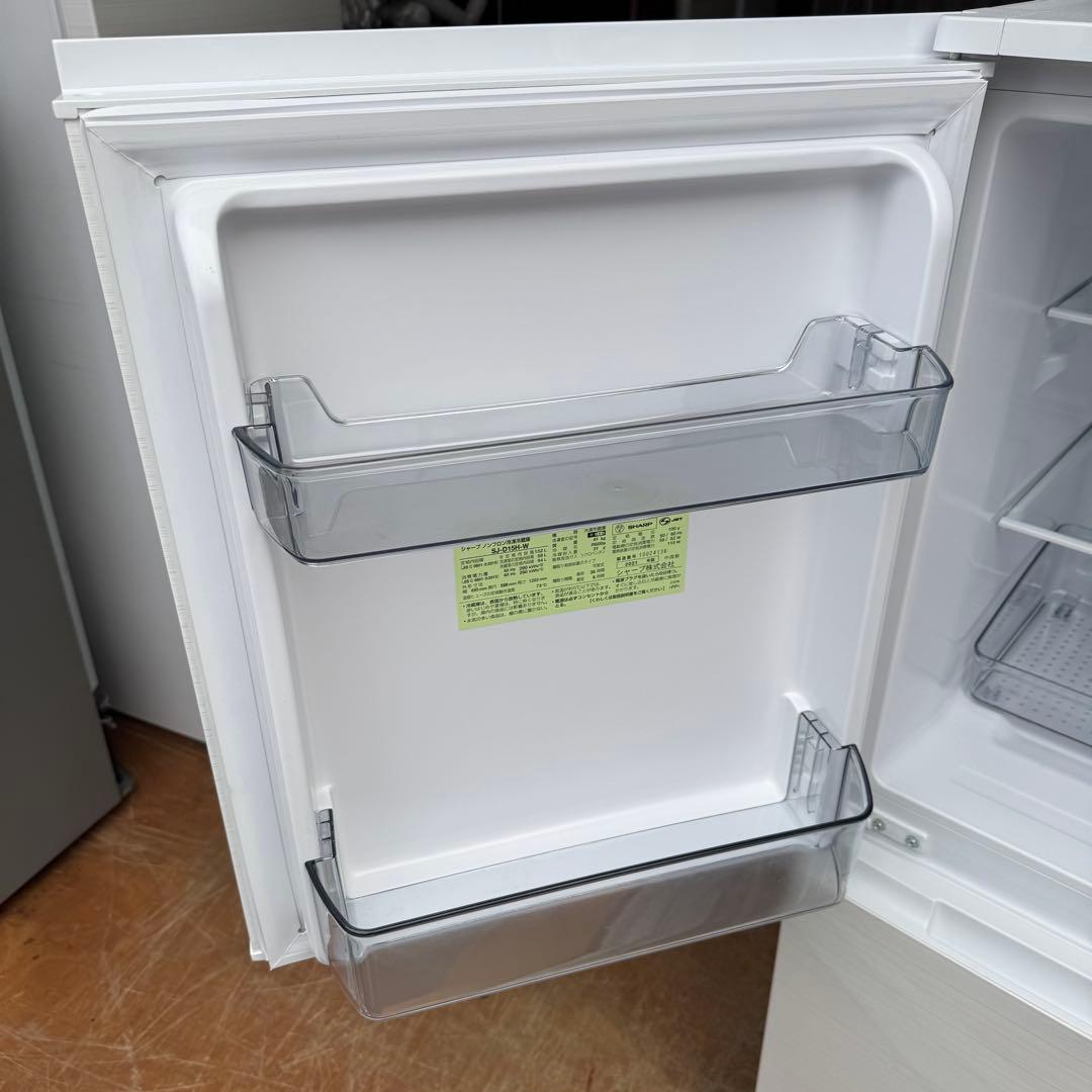 C7708★2021年製美品★シャープ　冷蔵庫　右.左開き　ホワイト　一人暮らし