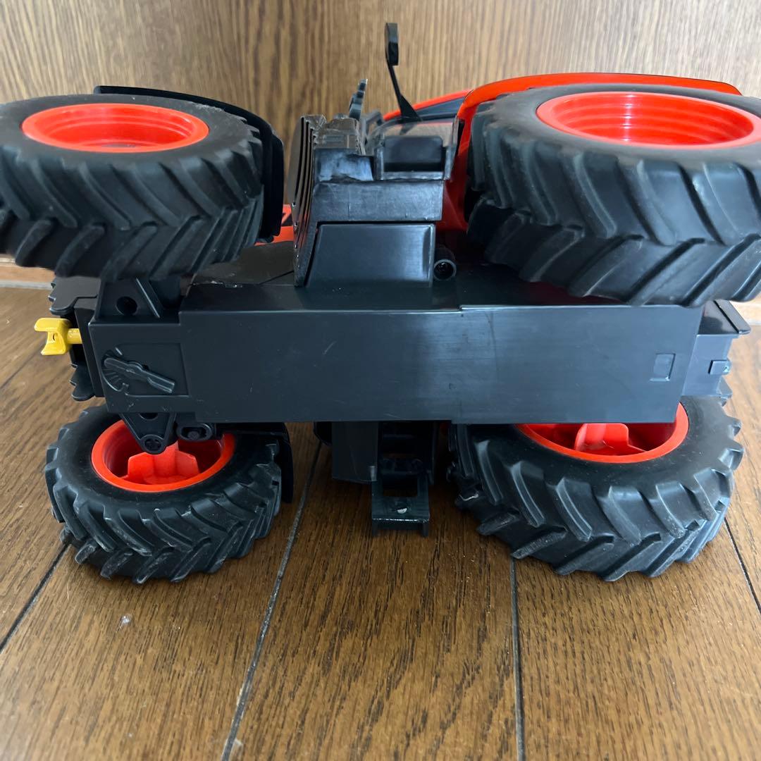 ⭐︎レア⭐︎非売品　Kubota M7-172プレミアム トラクター　ミニカー