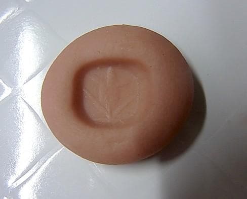 ☆B1207☆古代石 (262) 美品 西アジア 印章石 カルセドニー 花彫刻