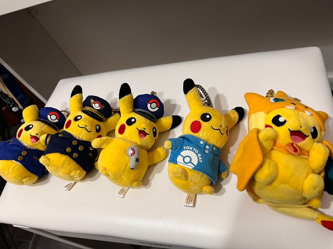 ポケモンセンター公式　ピカチュウ ぬいぐるみ まとめ売り