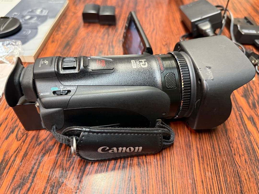 Canon iVIS HFG20 ビデオカメラ 本体