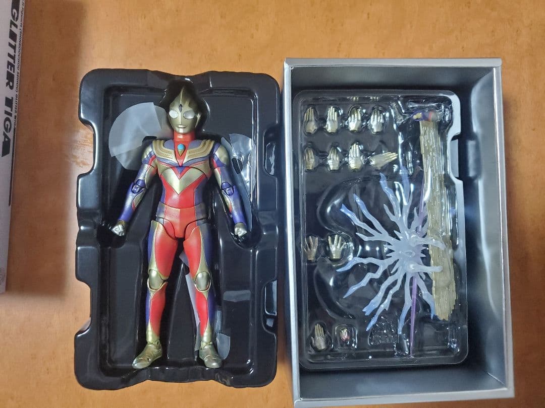 真骨頂 グリッターティガ　ウルトラマンティガ