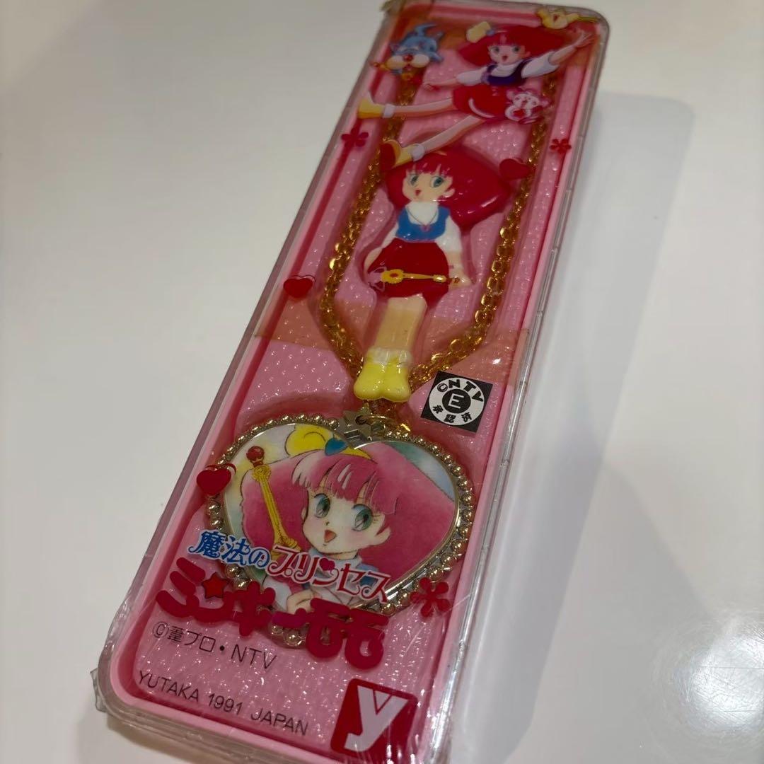 魔法のプリンセス　ミンキーモモ　バッジ　ペンダント　ケース　激レア　セット