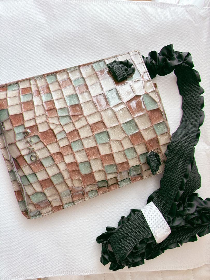 【新品未使用】ATAO アドリアエメラルド ショルダーバッグ 福袋