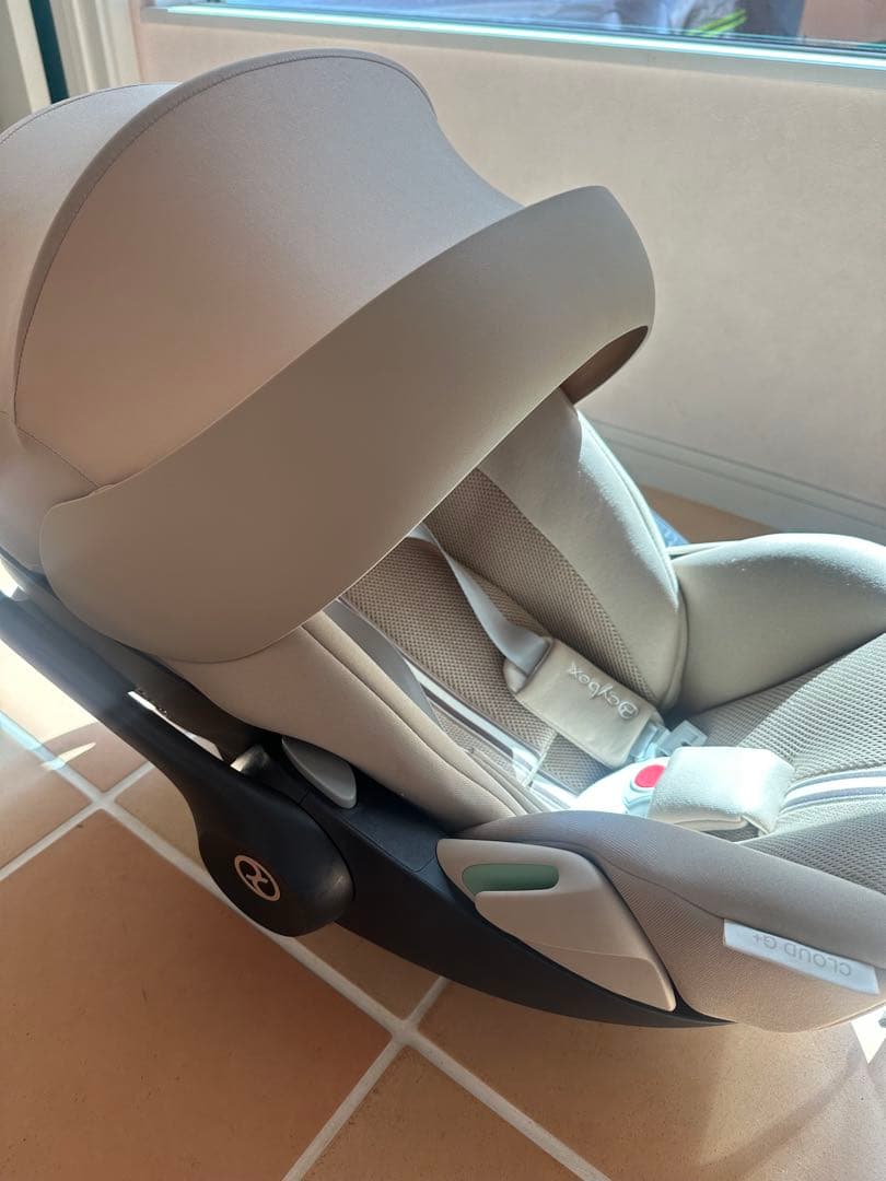 Cybex Cloud G i-sizeベージュ チャイルドシート