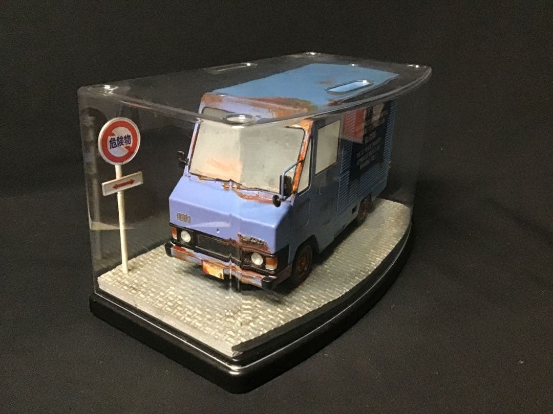 1/24 トヨタ　ハイエース　クイックデリバリー　ジオラマ　完成品　ケース付