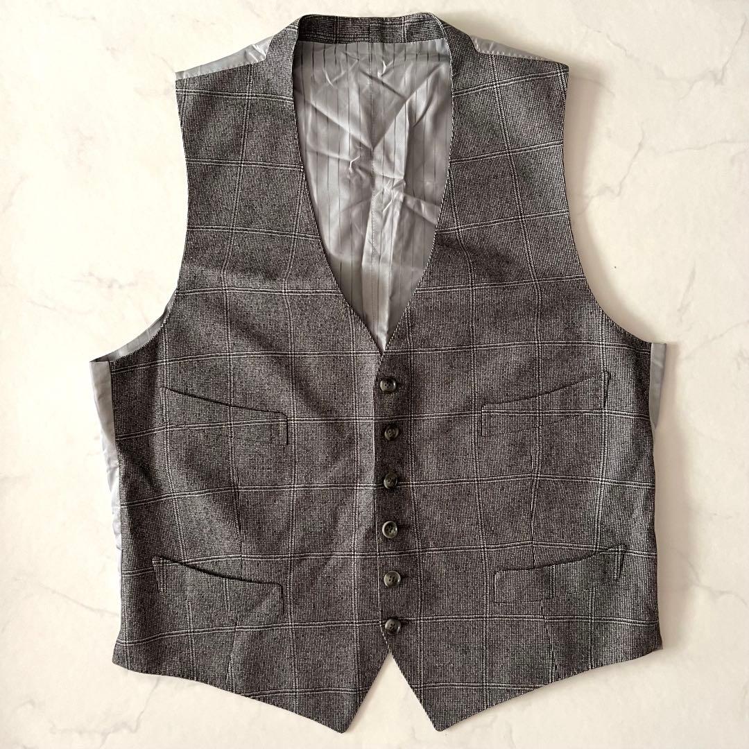 美品 トムフォード 大きいサイズ ベスト スーツジレ チェック 52 XXL相当 楽天市場】美品 TOM FORD トムフォード 裏地シルク混 チェック柄