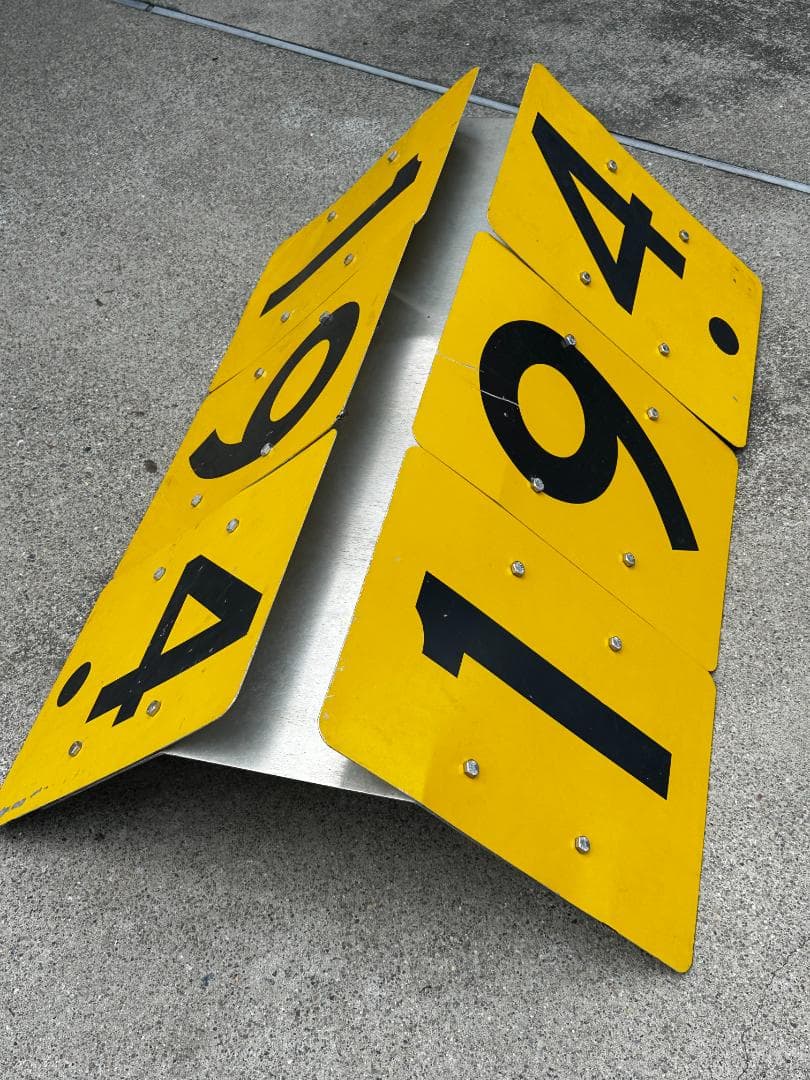 空港の誘導路または滑走路補助標識、米国 FAA 仕様タイプ アメリカ看板標識