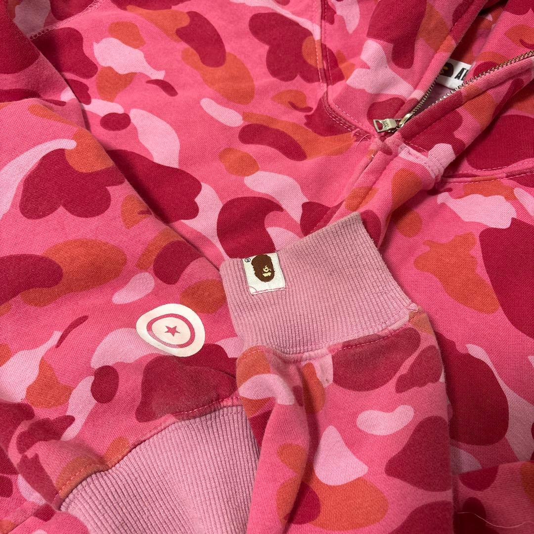 即購入可 値下げ中A Bathing ApeピンクカモフラージュパーカーMサイズ