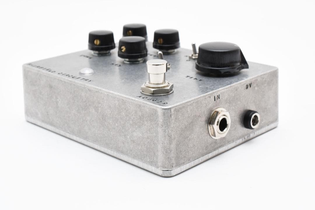 新品 未使用 Fairfield Circuitry Meet Maude