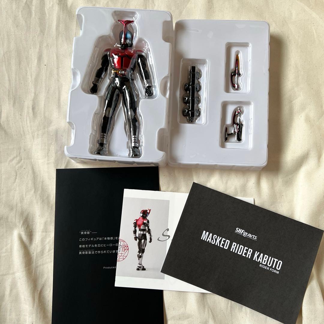 S.H.Figuarts 仮面ライダーカブト ライダーフォーム