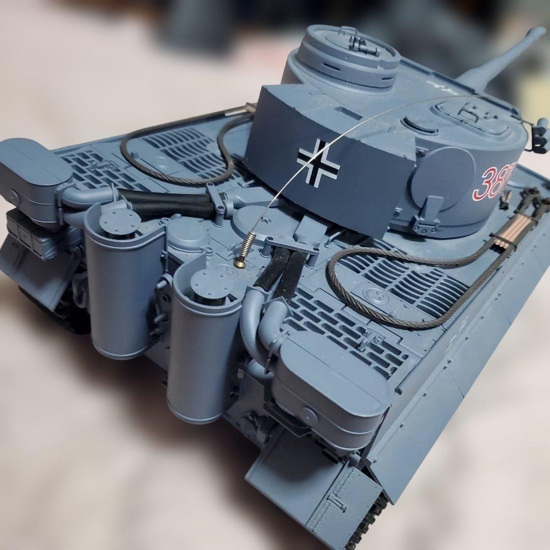 ヘンロン社製 RCバトルタンク 1/16