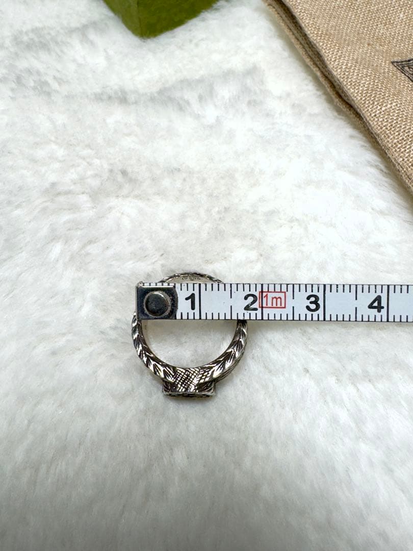 GUCCI シルバーリング エングレーブデザイン