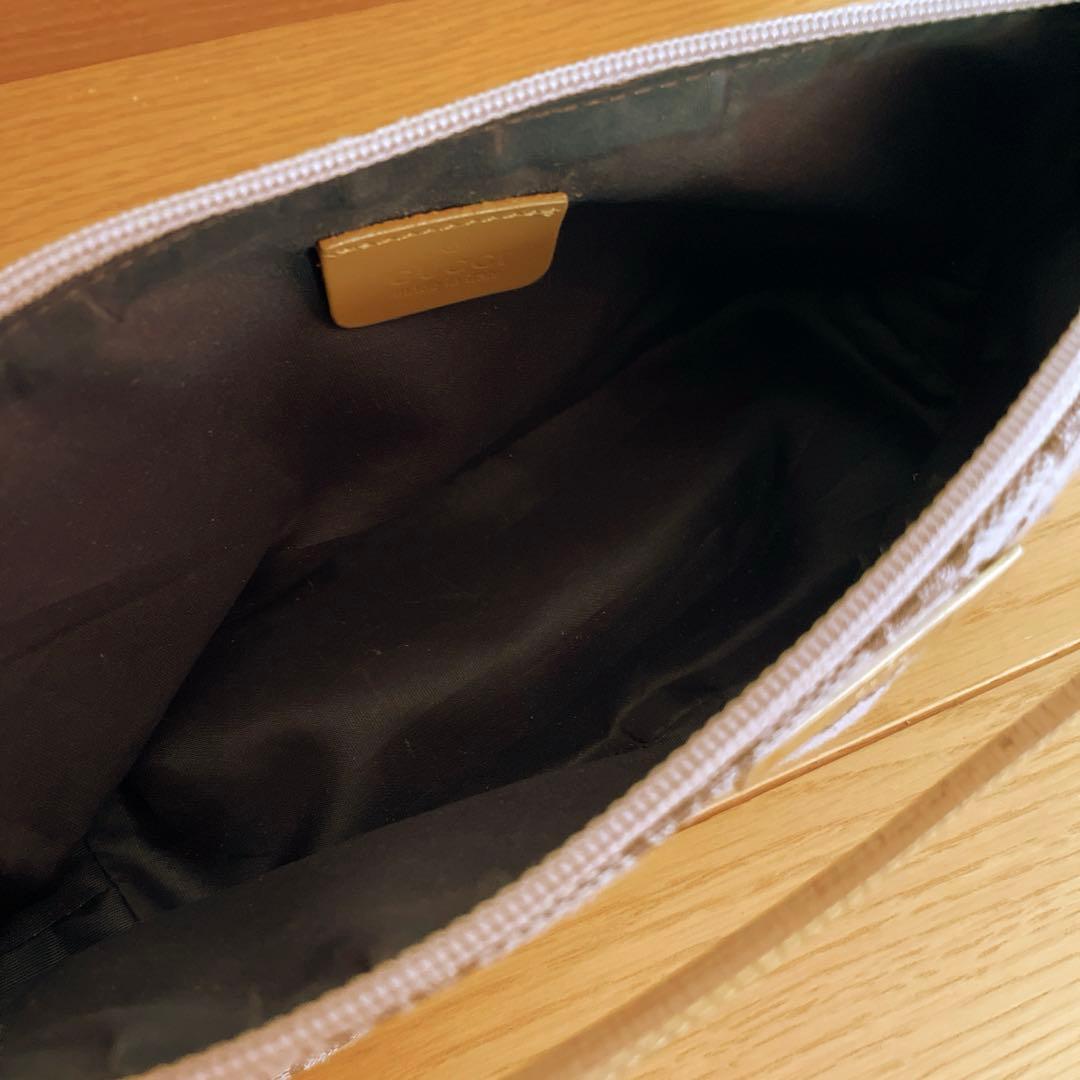 GUCCI アクセサリーポーチ　バッグ