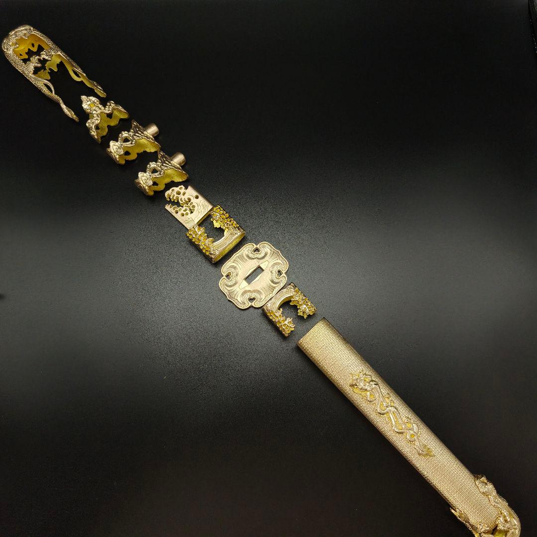 唐様大刀　水龍剣　刀鍔　目貫　縁頭　切羽　鐺　柄鞘一式金具　銅製