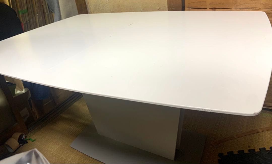 エリ Boconcept ミラノ　伸縮式　ダイニングテーブル　ホワイト