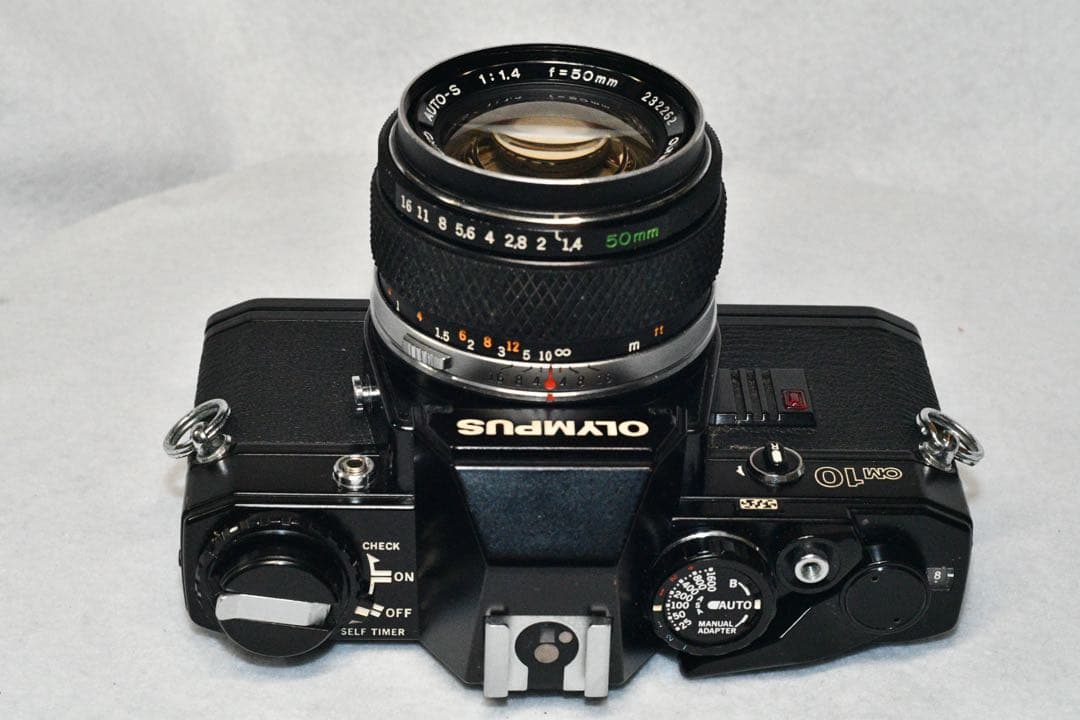 《動作品》OLYMPUS OM10+標準レンズ付きフィルムカメラ a418