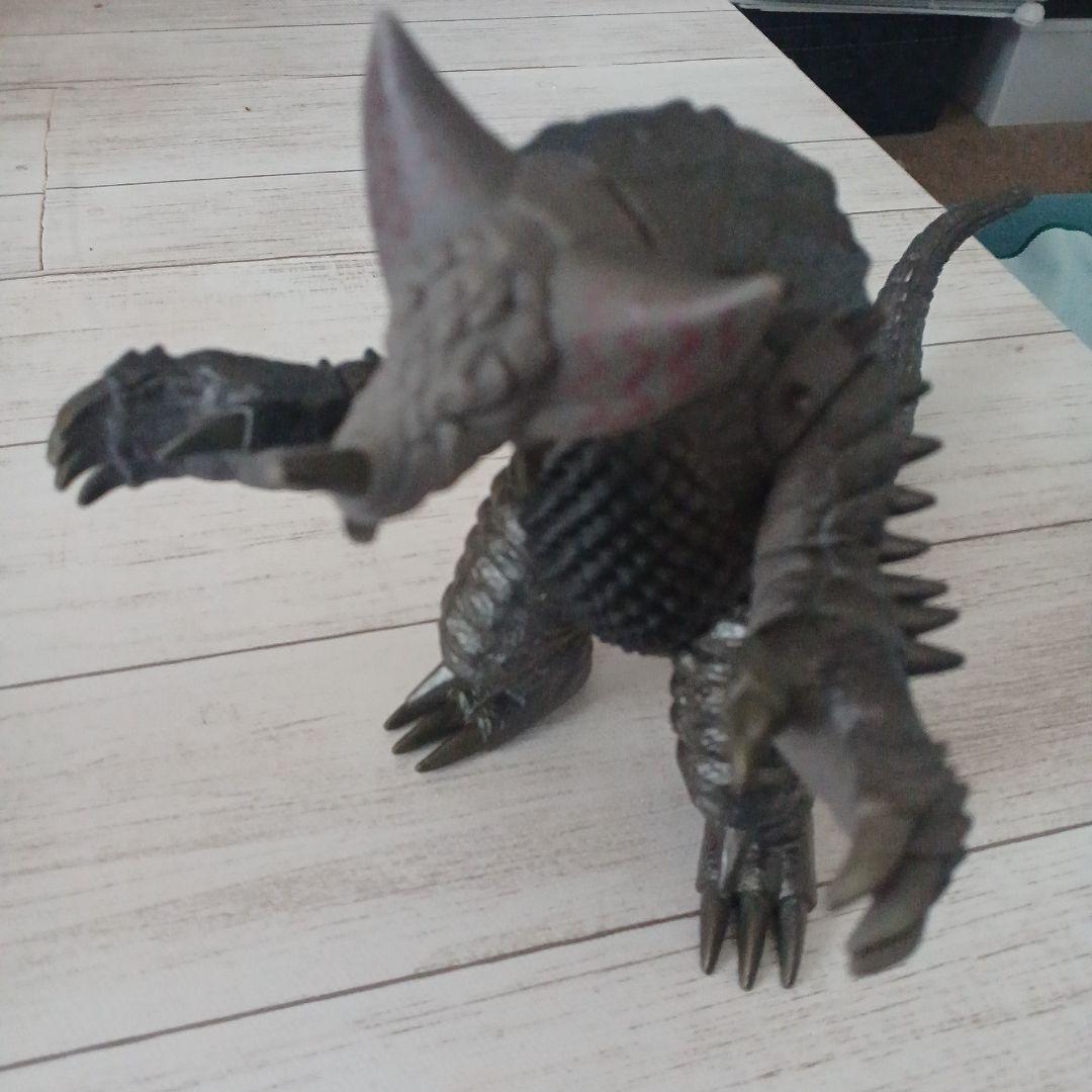 ウルトラマン アルティメットルミナス ゴモラ　レアレア品　新品