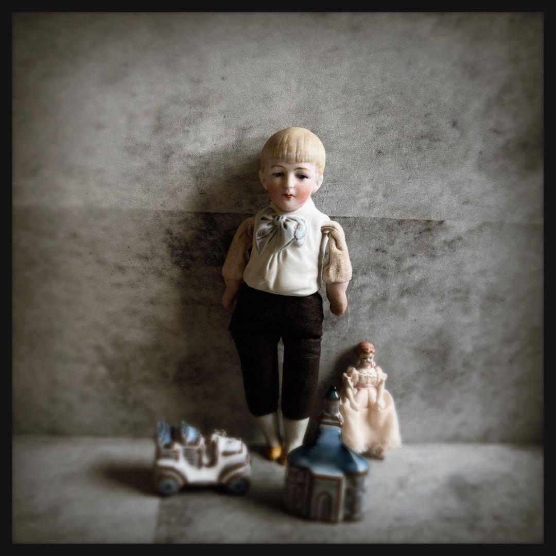 レアアンティーク ビスクドール Hertwig 社 ブロンドの男の子 - メルカリ