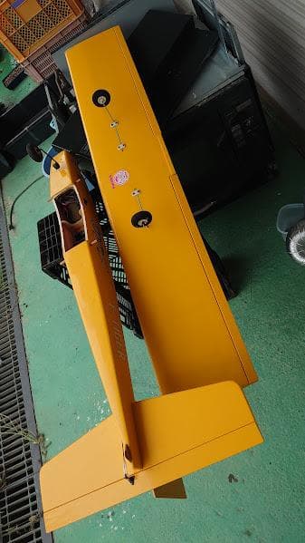 ★生田無線ラジコン飛行機　低翼フライングタイガー　ＯＳ25エンジン別途　発送可