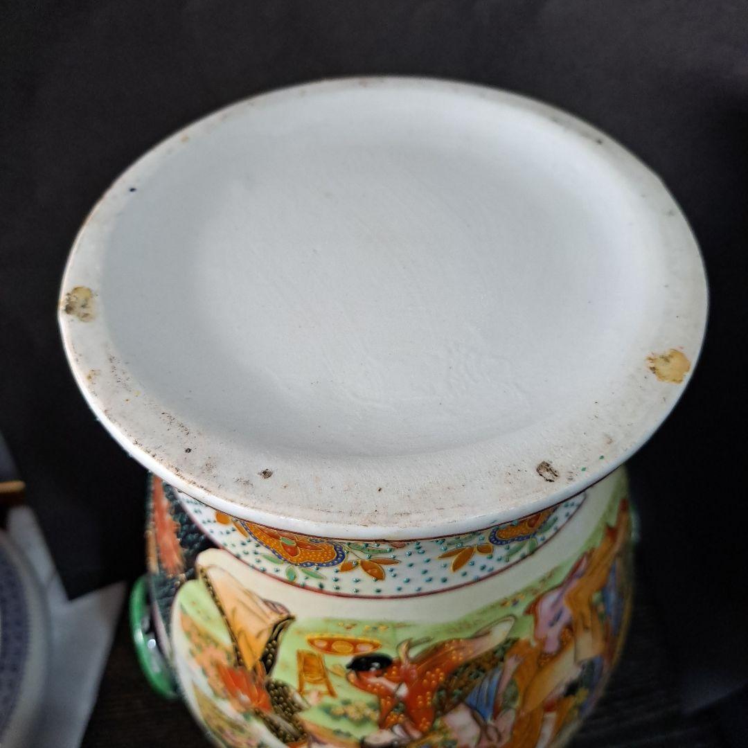 古伊万里 里帰り品 大型飾り壺 金彩粉彩 女人唐花図 獣双耳壷 輸出用