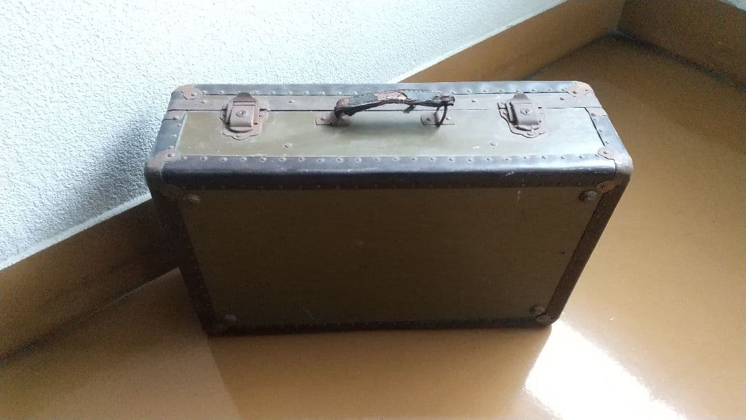 旧日本軍　陸軍　軍医　トランクケース　遺品