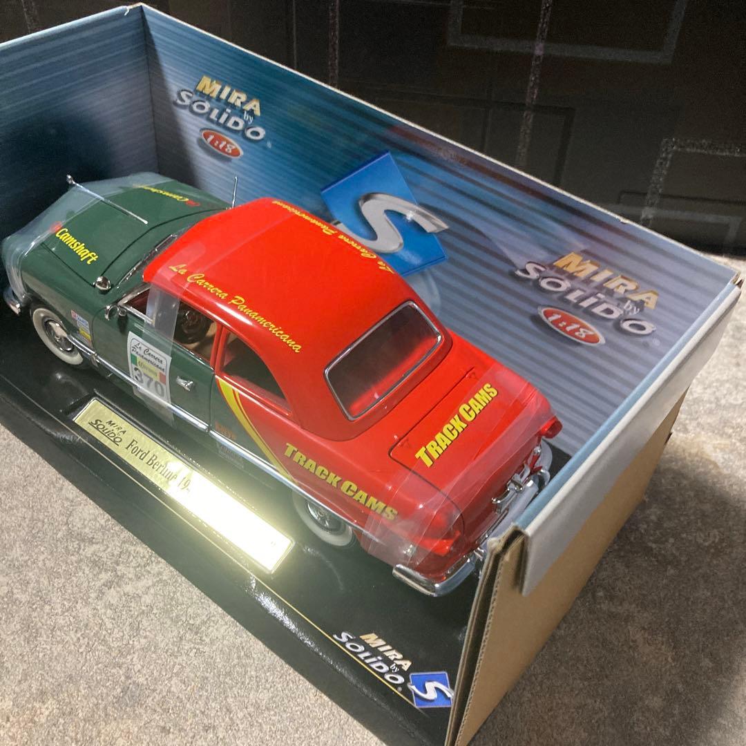 MIRA SOLIDO Ford Berline 1949ミニカー 1/18